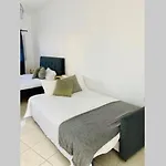 K & G Fira (Santorini)