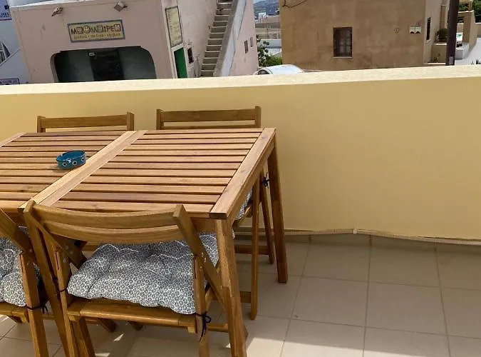 K & G Apartamento Fira (Santorini)